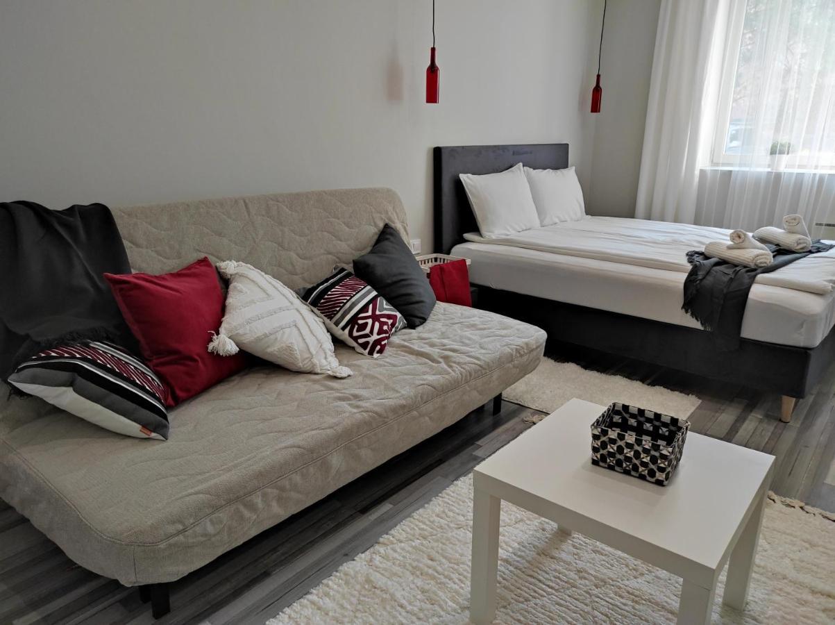 7 Days Apartment Mako Luaran gambar